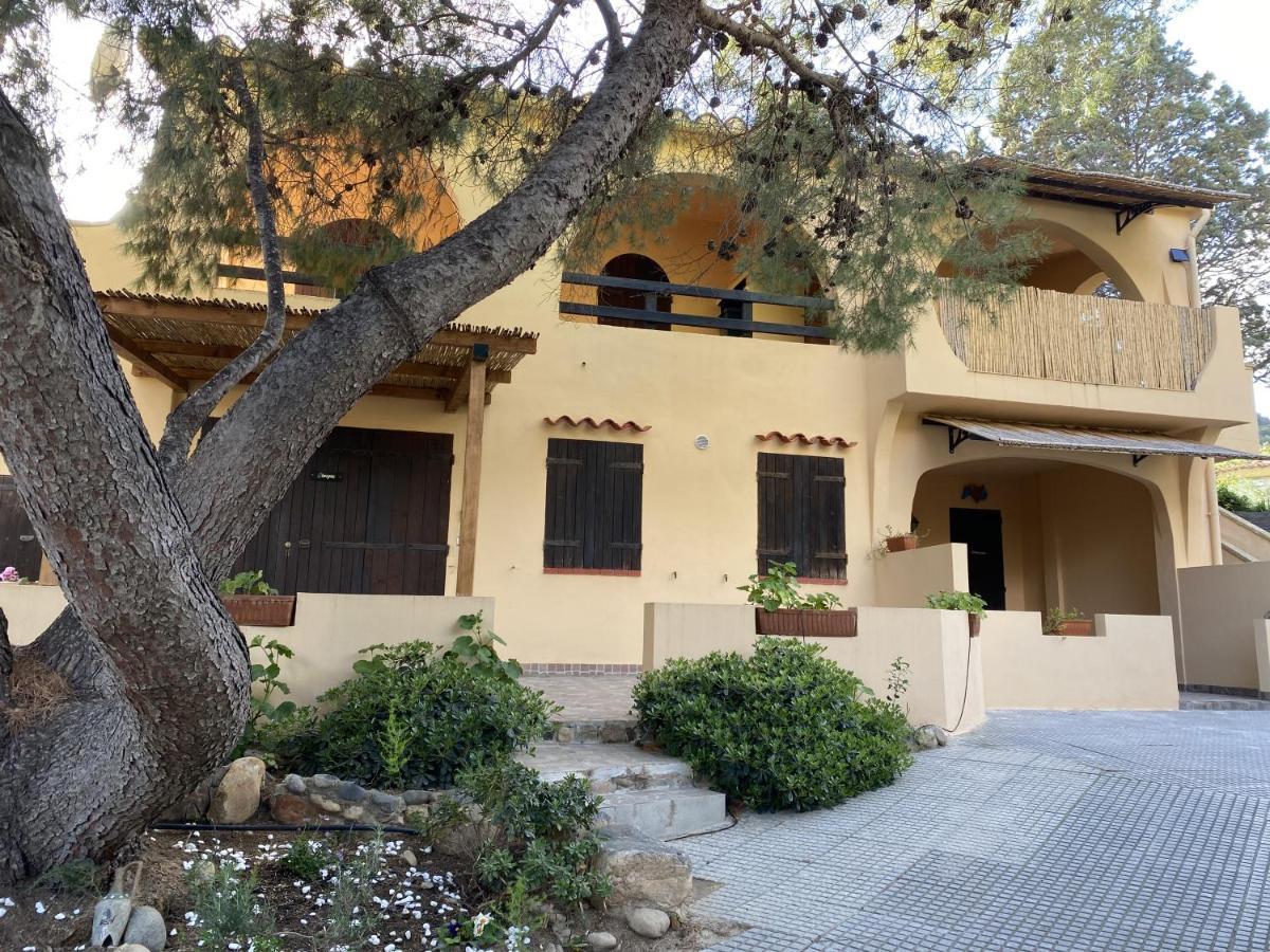 Villa Bonu ตอเรเดลเลสเตลเล ภายนอก รูปภาพ